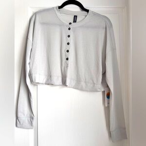 Vuori NWT White Henley Crop Top